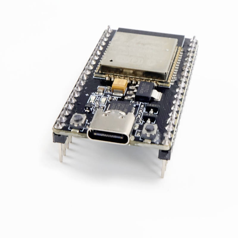 ESP32 مجلس التنمية TYPE-C/MICR - مراجعة Esp32 Devkit وسعره