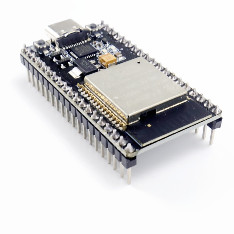 ESP32 مجلس التنمية TYPE-C/MICR - مراجعة Esp32 Devkit وسعره